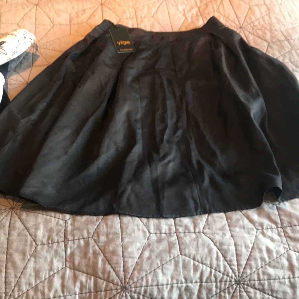 Skirt black